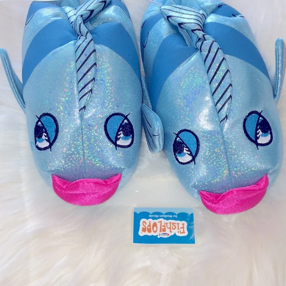 NWT Girl’s Blue Fish Flops Slippers